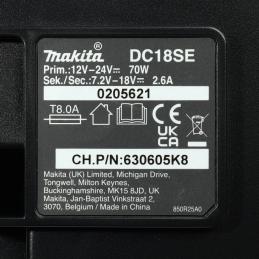 MAKITA DC18SE แท่นชาร์จ 18V สำหรับชาร์จในรถยนต์