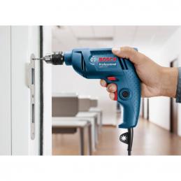 BOSCH GBM320 สว่านเจาะเหล็ก 1/4นิ้ว 6.5mm. ซ้าย-ขวา 320W. (ราคาต่อเครื่อง,1 ลังมี 6 เครื่อง) #06011A45K0