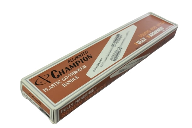 CHAMPION ไขควงแกนดำทลุ ปากแฉก 130K 12นิ้ว (ราคาต่ออัน , 1 กล่องมี 6 อัน)