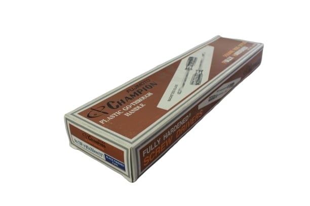 CHAMPION ไขควงแกนดำไม่ทลุ ปากแฉก 130F 10นิ้ว (ราคาต่ออัน , 1 กล่องมี 6 อัน)