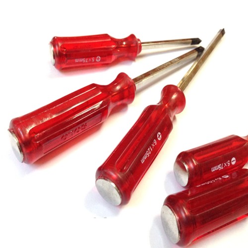 SOLO 200 ไขควงด้ามทะลุสีแดง 6นิ้วx6mm ปากแบน (code2531) (12อัน/กล่อง)