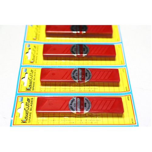 SKI - สกี จำหน่ายสินค้าหลากหลาย และคุณภาพดี | KAWA เฉพาะใบมีดคัตเตอร์ เล็ก (แผงละ6โหล)ลังละ 22 แผง